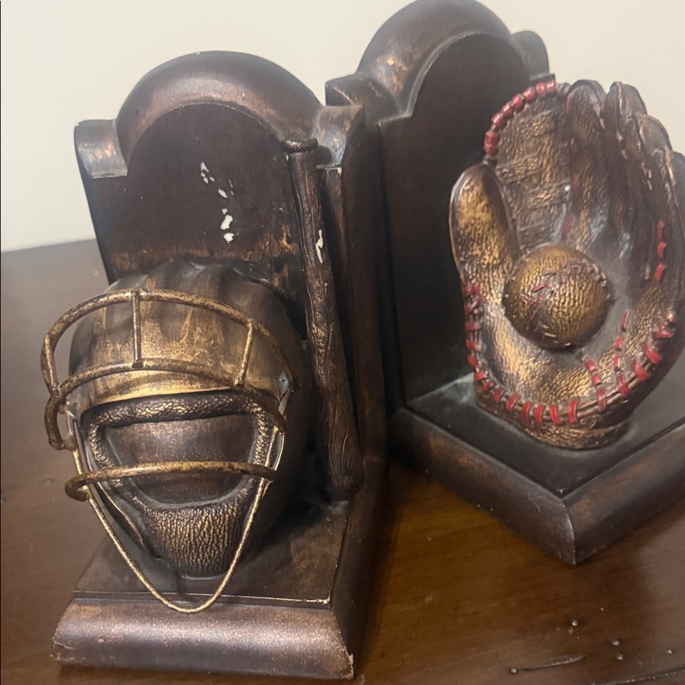 Baseball Themed Bookends - Picture 8 of 8